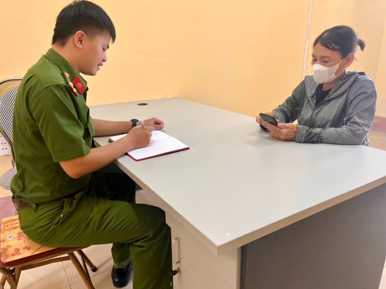 Công an xã Hồng Châu kịp thời ngăn chặn vụ giả danh cán bộ, nhân viên cơ quan Bảo hiểm xã hội lừa đảo chiếm đoạt tài sản 